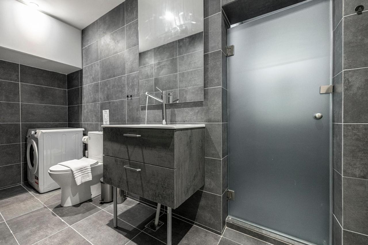 Phaedrus Living: City Center Luxury Flat Loukianou 雅典 外观 照片